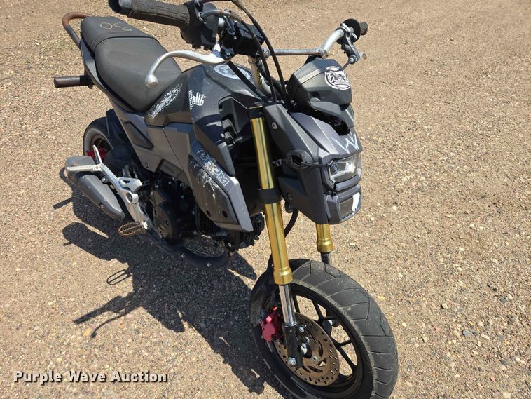image for item ER1716 2017 Honda Grom 125 motorcycle