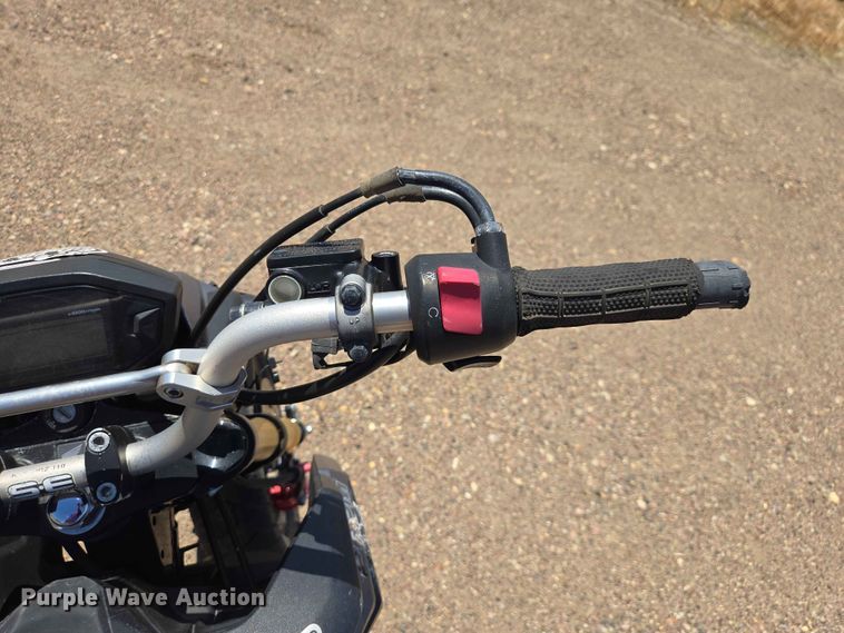 image for item ER1716 2017 Honda Grom 125 motorcycle
