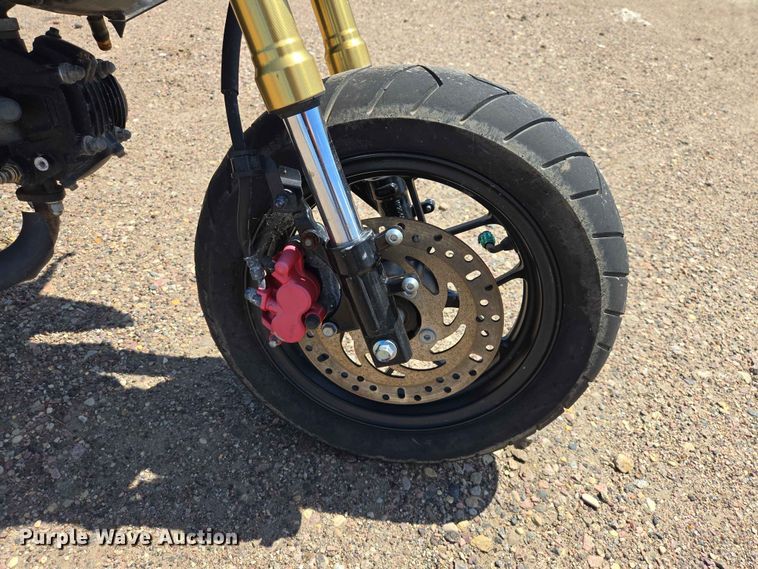 image for item ER1716 2017 Honda Grom 125 motorcycle