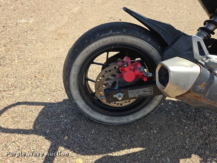 image for item ER1716 2017 Honda Grom 125 motorcycle
