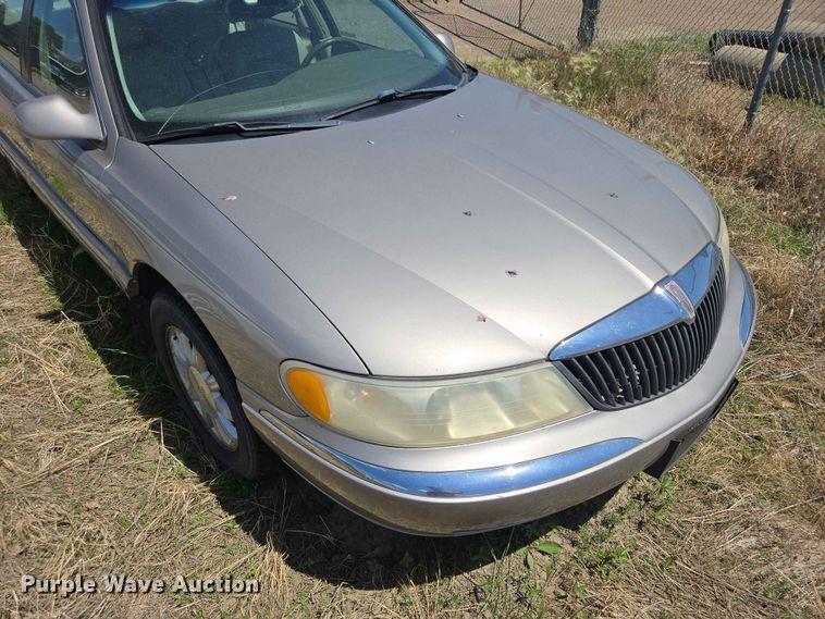 image for item ER1717 2000 Lincoln Continental 