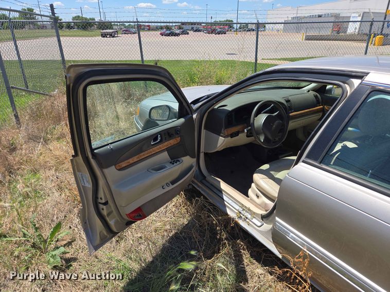 image for item ER1717 2000 Lincoln Continental 
