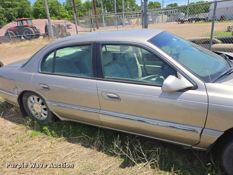 image for item ER1717 2000 Lincoln Continental 