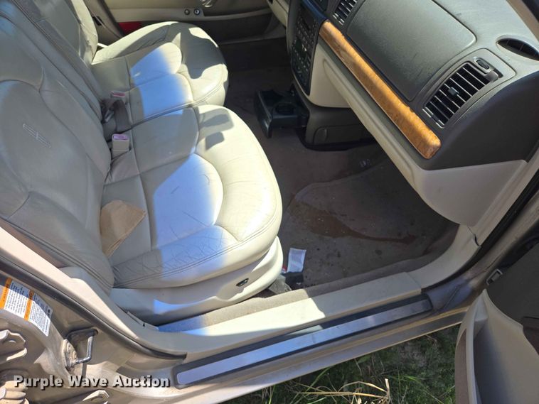 image for item ER1717 2000 Lincoln Continental 