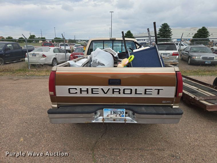 image for item ER1720 1990 Chevrolet K1500 pickup truck