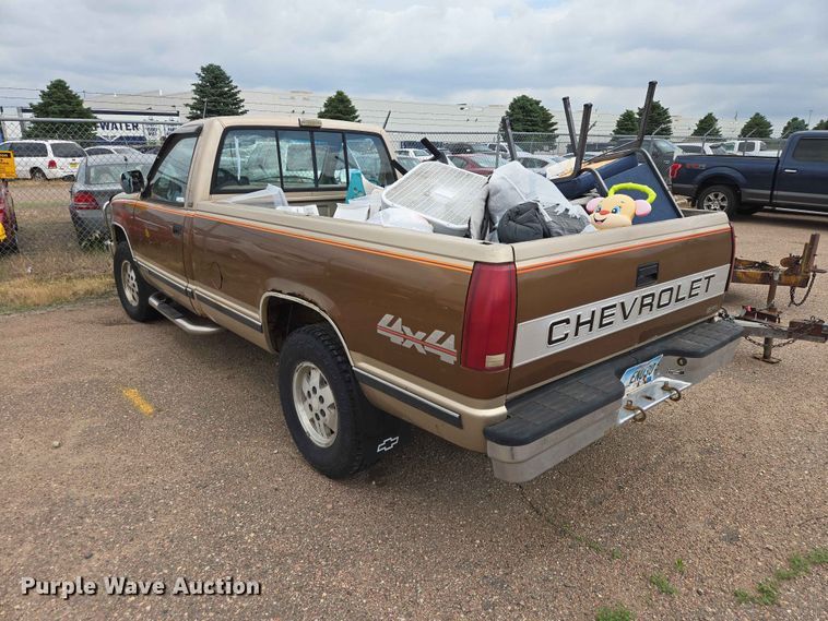 image for item ER1720 1990 Chevrolet K1500 pickup truck