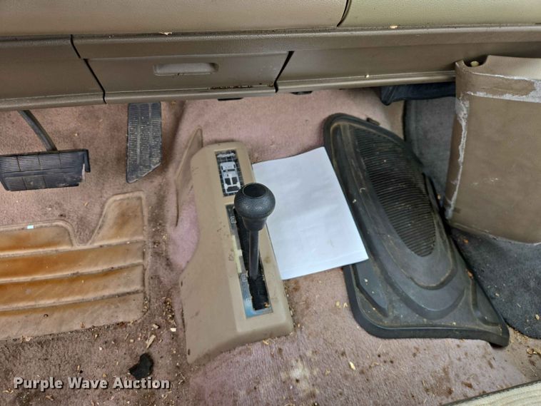 image for item ER1720 1990 Chevrolet K1500 pickup truck