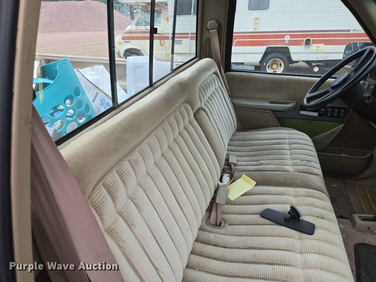 image for item ER1720 1990 Chevrolet K1500 pickup truck