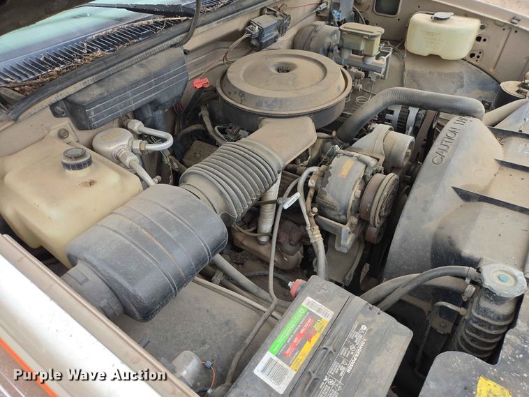 image for item ER1720 1990 Chevrolet K1500 pickup truck