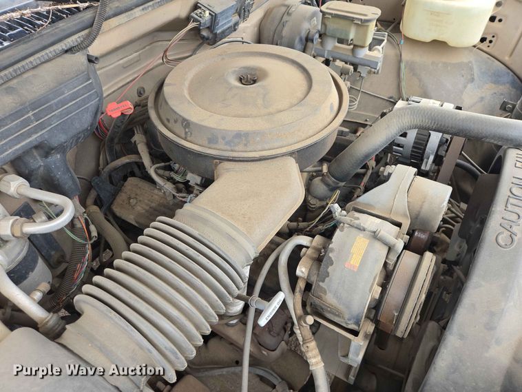 image for item ER1720 1990 Chevrolet K1500 pickup truck