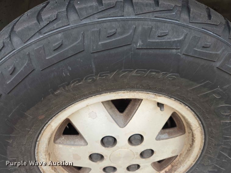 image for item ER1720 1990 Chevrolet K1500 pickup truck