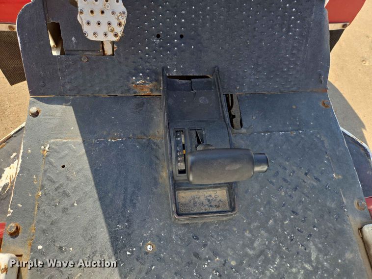 image for item ER1721 Clarktor Clarktor-21 baggage tug