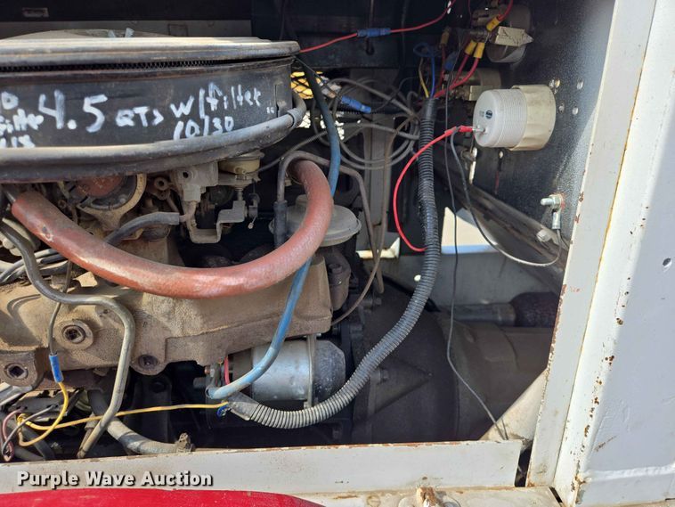 image for item ER1721 Clarktor Clarktor-21 baggage tug