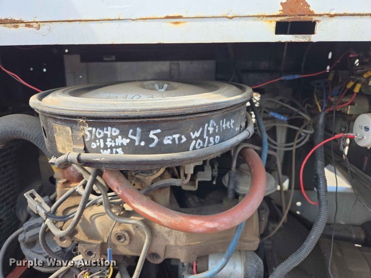 image for item ER1721 Clarktor Clarktor-21 baggage tug