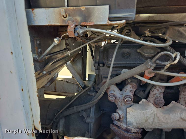 image for item ER1721 Clarktor Clarktor-21 baggage tug