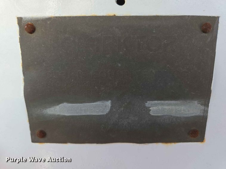 image for item ER1721 Clarktor Clarktor-21 baggage tug