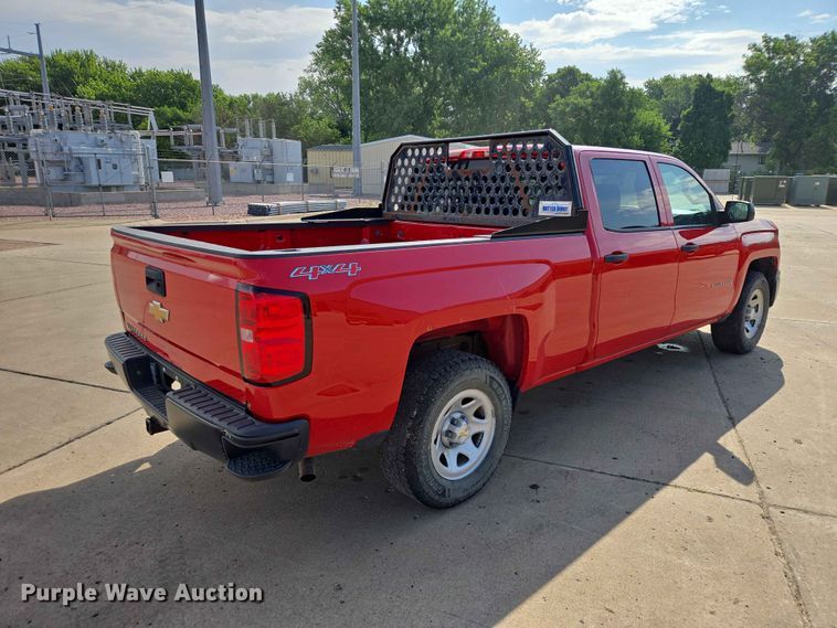 image for item ER1723 2015 Chevrolet Silverado 1500 Crew Cab pickup truck