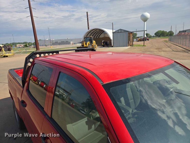 image for item ER1723 2015 Chevrolet Silverado 1500 Crew Cab pickup truck