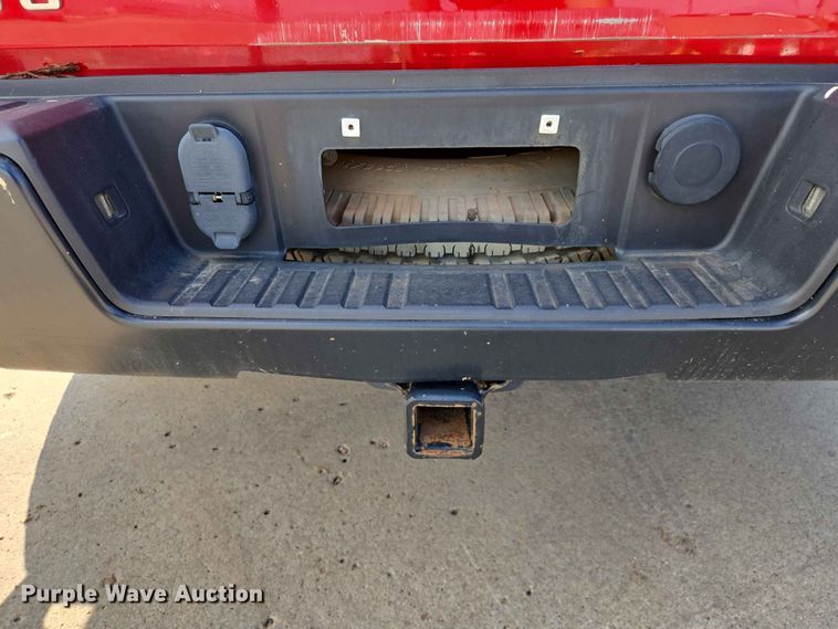 image for item ER1723 2015 Chevrolet Silverado 1500 Crew Cab pickup truck