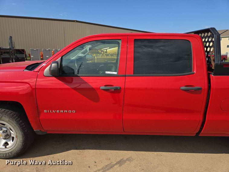 image for item ER1723 2015 Chevrolet Silverado 1500 Crew Cab pickup truck