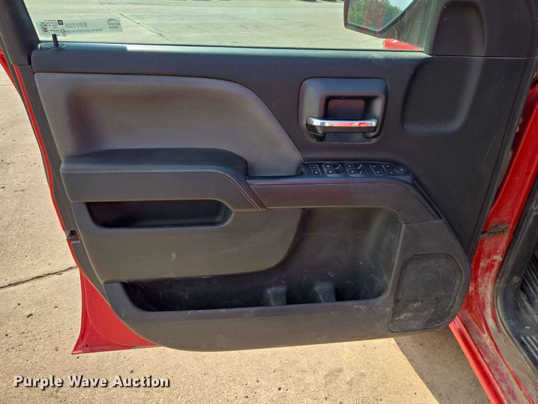 image for item ER1723 2015 Chevrolet Silverado 1500 Crew Cab pickup truck