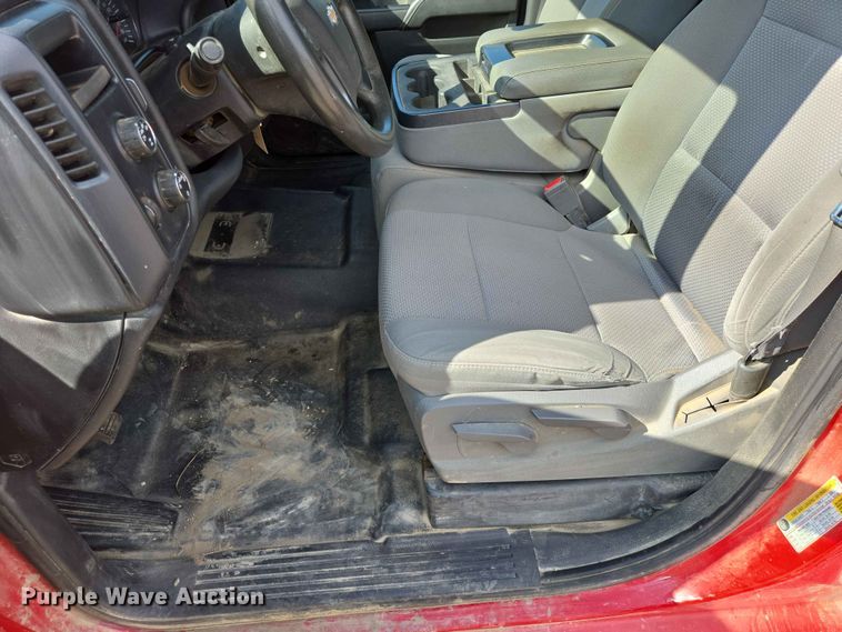 image for item ER1723 2015 Chevrolet Silverado 1500 Crew Cab pickup truck