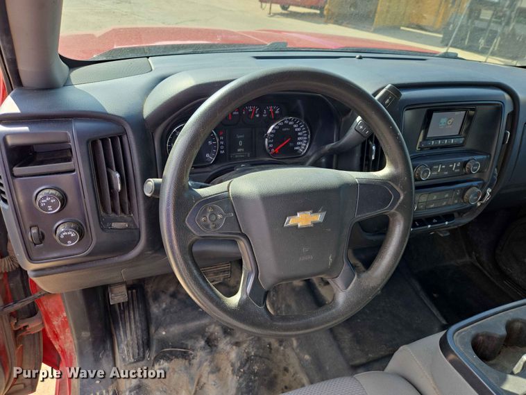image for item ER1723 2015 Chevrolet Silverado 1500 Crew Cab pickup truck
