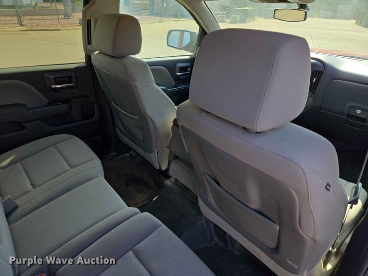 image for item ER1723 2015 Chevrolet Silverado 1500 Crew Cab pickup truck