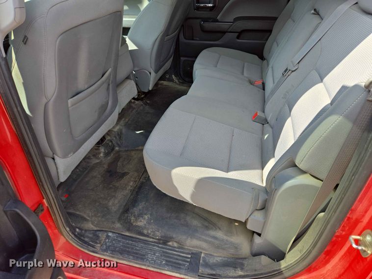 image for item ER1723 2015 Chevrolet Silverado 1500 Crew Cab pickup truck