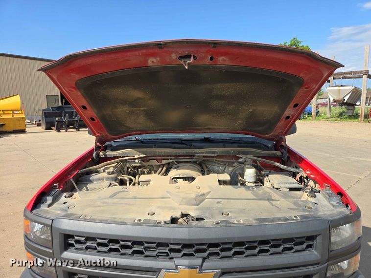 image for item ER1723 2015 Chevrolet Silverado 1500 Crew Cab pickup truck