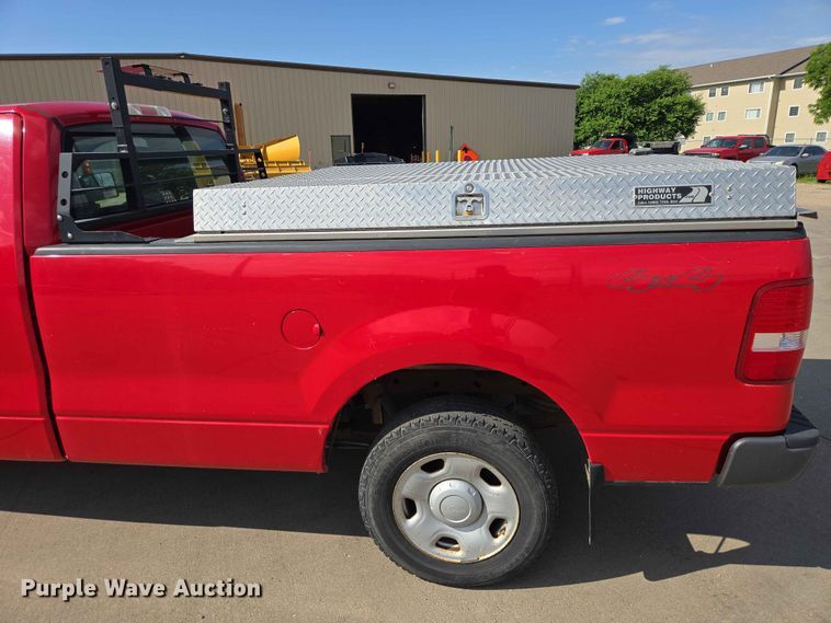image for item ER1724 2007 Ford F150 pickup truck