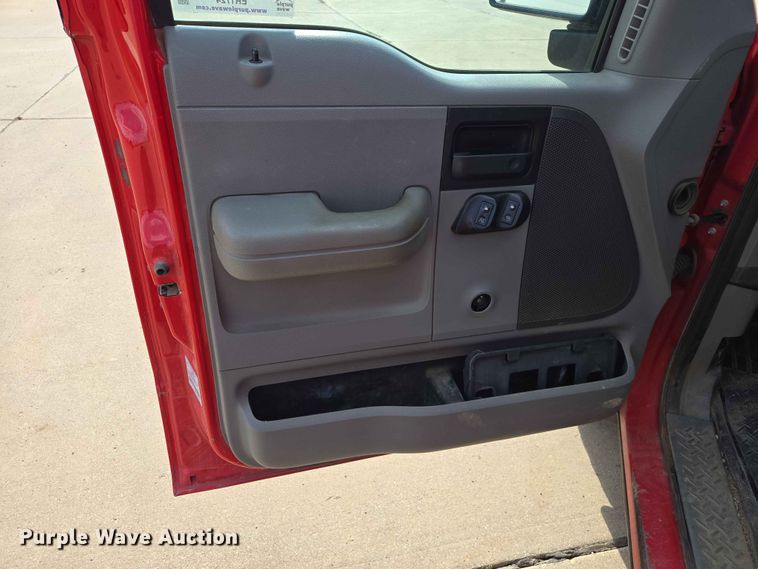 image for item ER1724 2007 Ford F150 pickup truck