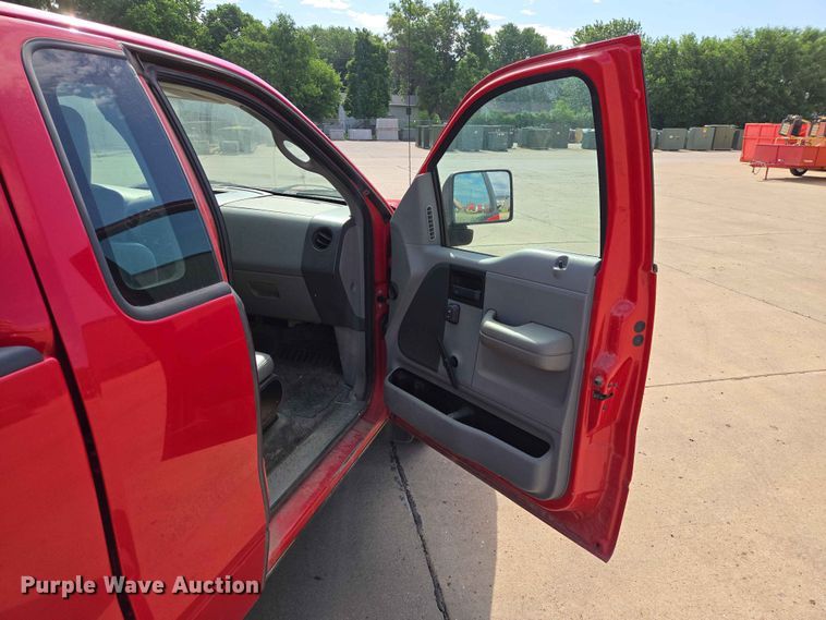 image for item ER1724 2007 Ford F150 pickup truck