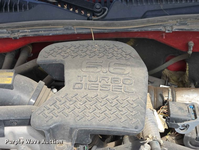 image for item ER1725 2005 Chevrolet Silverado 3500 dump bed pickup truck