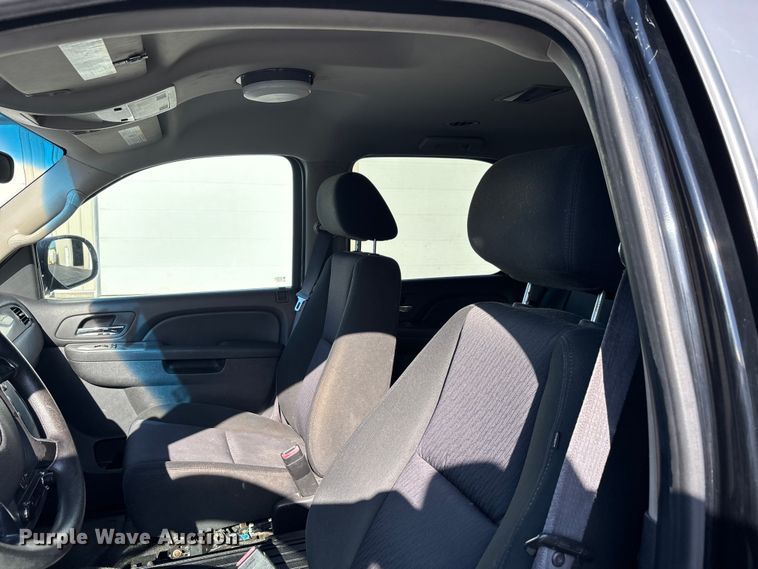 image for item ER3037 2011 Chevrolet Tahoe Police SUV