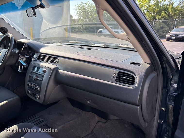 image for item ER3037 2011 Chevrolet Tahoe Police SUV