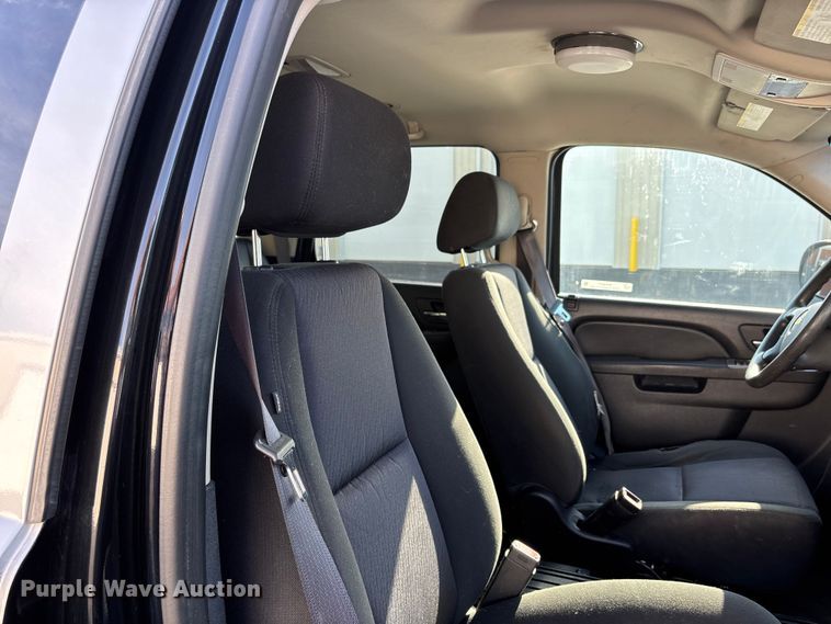 image for item ER3037 2011 Chevrolet Tahoe Police SUV