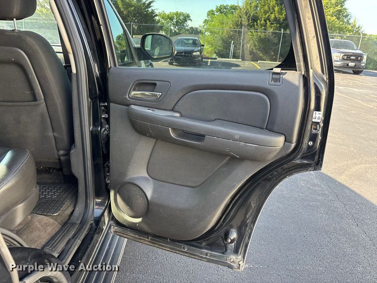 image for item ER3037 2011 Chevrolet Tahoe Police SUV