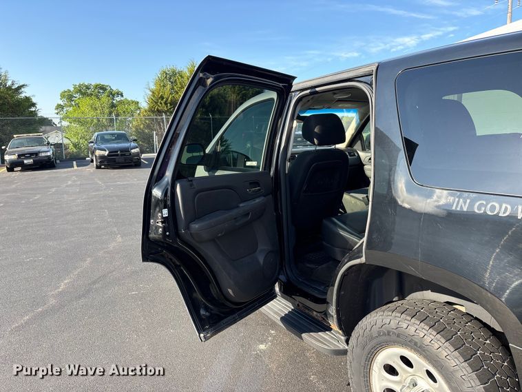 image for item ER3037 2011 Chevrolet Tahoe Police SUV