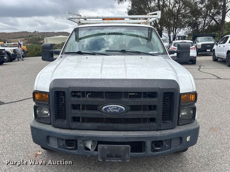 image for item ER7625 2009 Ford F250 Super Duty utility bed pickup truck