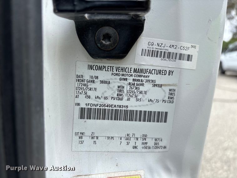 image for item ER7625 2009 Ford F250 Super Duty utility bed pickup truck