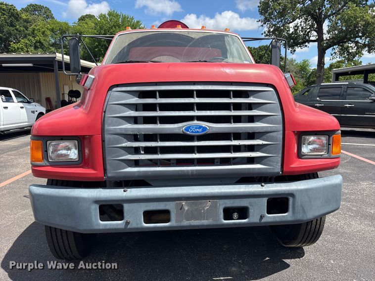 image for item ET2152 1997 Ford F-700 fire truck