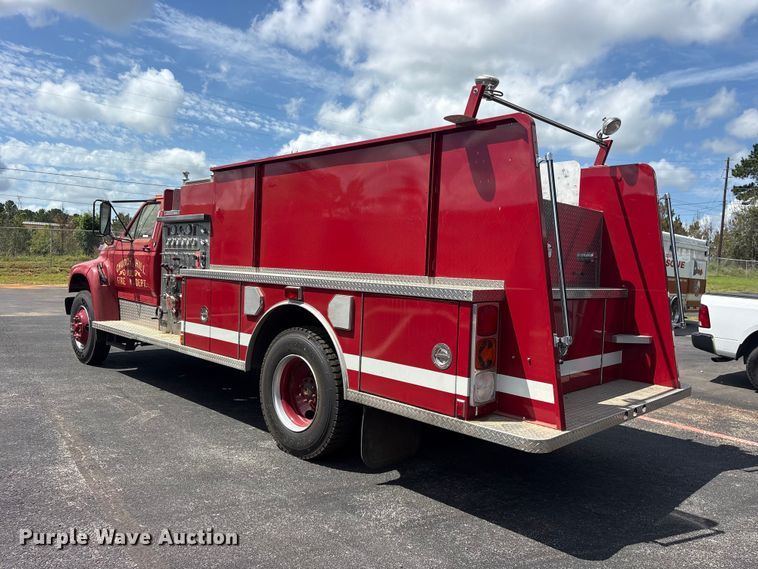 image for item ET2152 1997 Ford F-700 fire truck