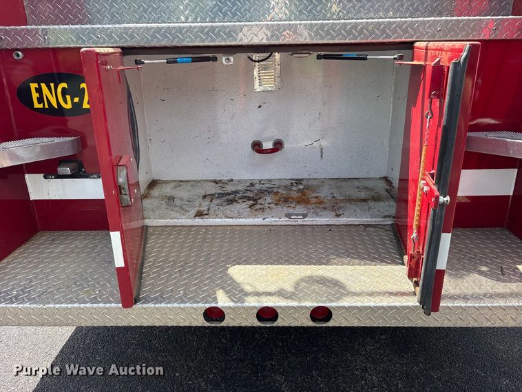 image for item ET2152 1997 Ford F-700 fire truck