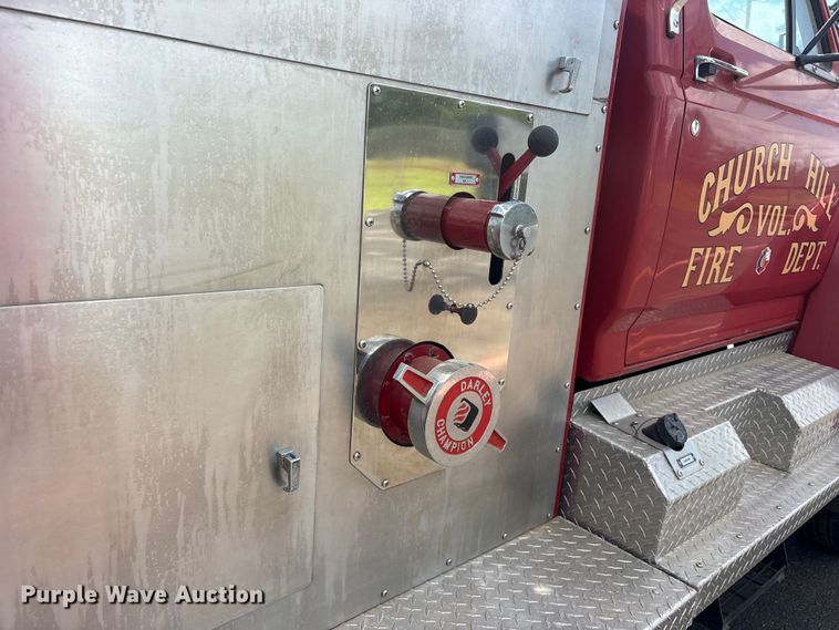image for item ET2152 1997 Ford F-700 fire truck