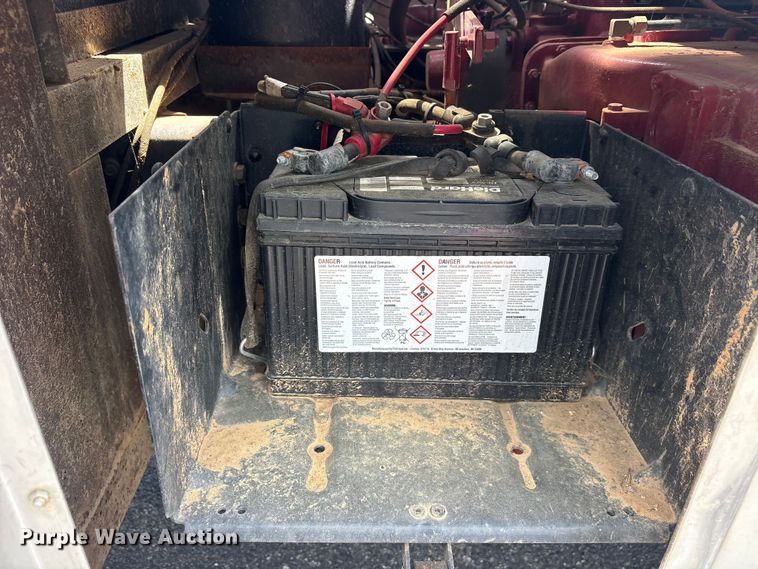 image for item ET2152 1997 Ford F-700 fire truck