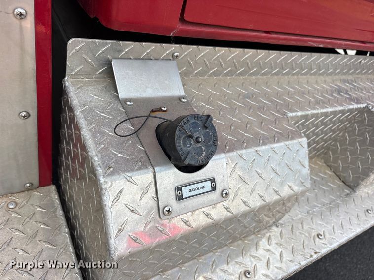 image for item ET2152 1997 Ford F-700 fire truck