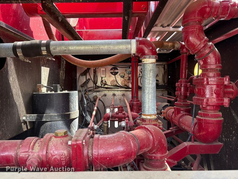 image for item ET2152 1997 Ford F-700 fire truck