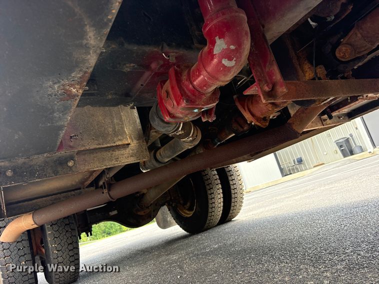 image for item ET2152 1997 Ford F-700 fire truck