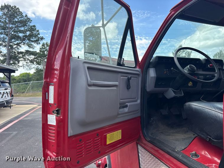 image for item ET2152 1997 Ford F-700 fire truck